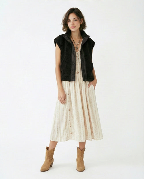 o202288-REVERSIBLE FAUX-FUR VEST - BLACK