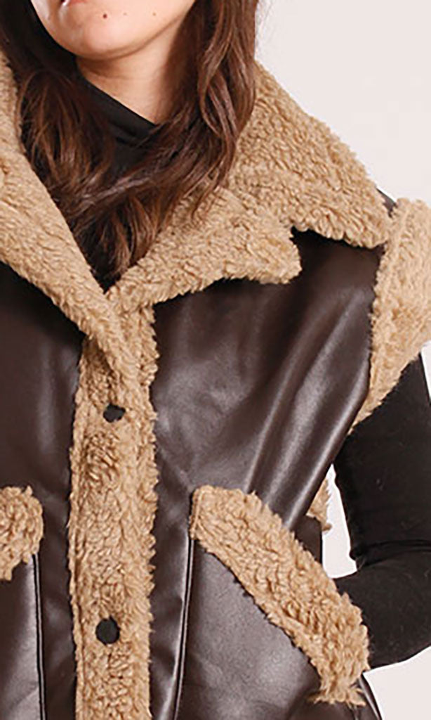 o202291-SHEARLING VEST WITH FAUX LEATHER DETAIL - BROWN