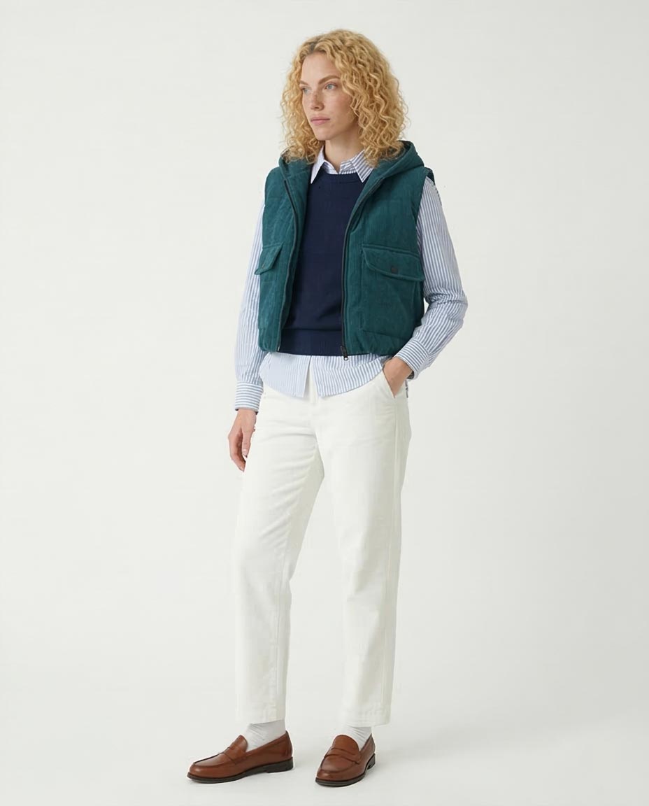 Ravin Women’s Cropped Corduroy Hooded Puffer Vest – Teal - O202293