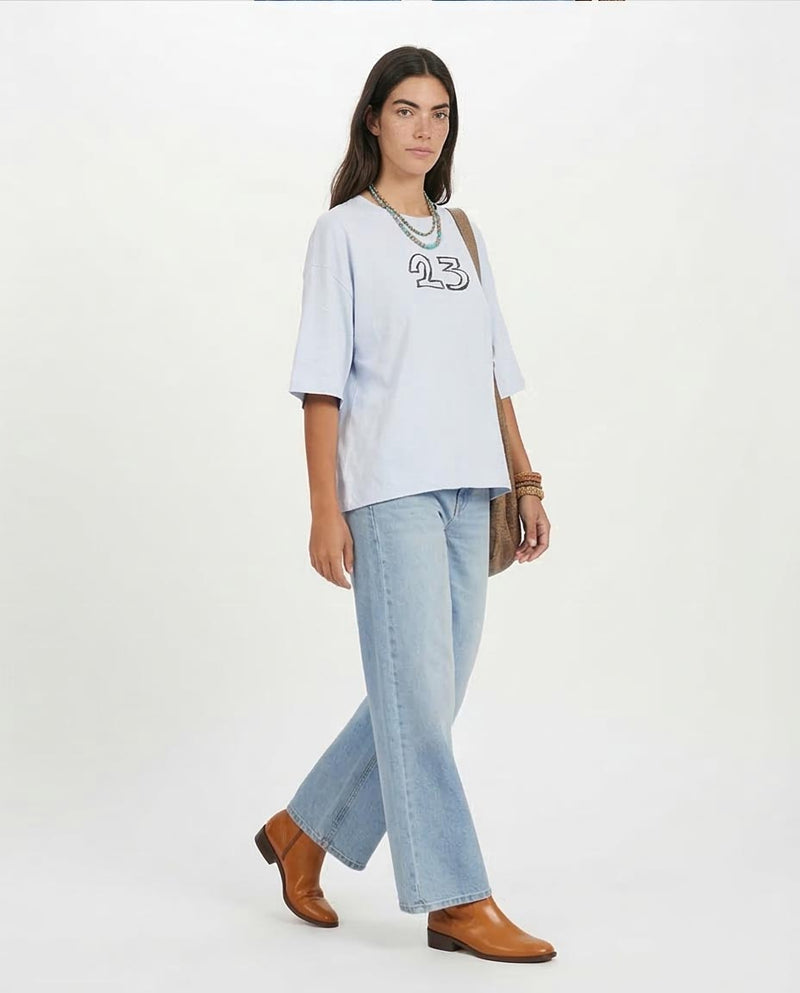 Ravin Unisex Ice Blue "23" Street-Art Oversized Tee - O203150