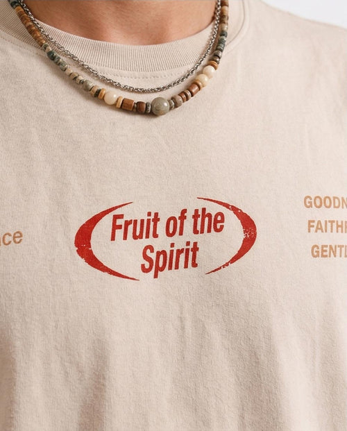 تيشيرت رافين كبير الحجم بطبعة "ثمار الروح" باللون البيج المغسول - إصدار بوهو عصري - O203206