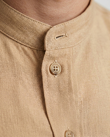 Ravin Men’s Mandarin Collar Linen-Textured Shirt – Sand - O203314