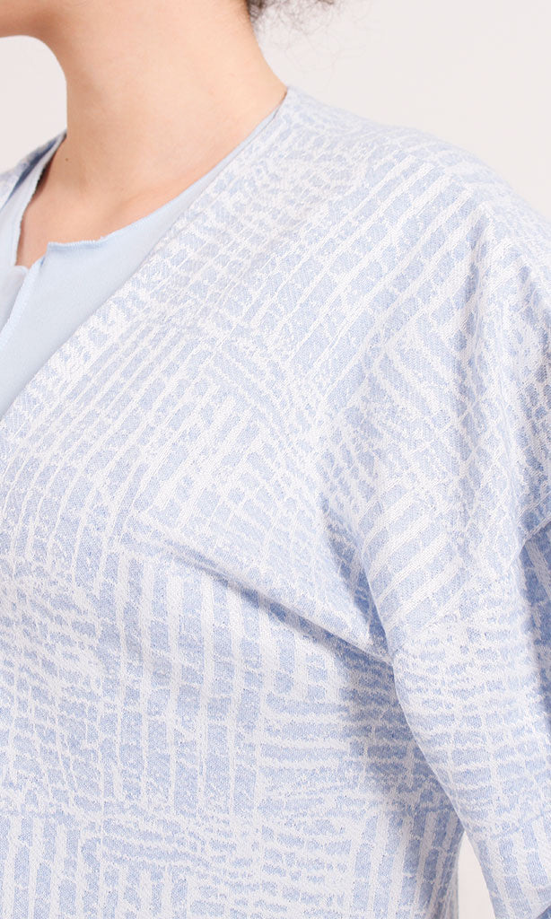 O204288-S22W619-أزرق سماوي (سيارة)