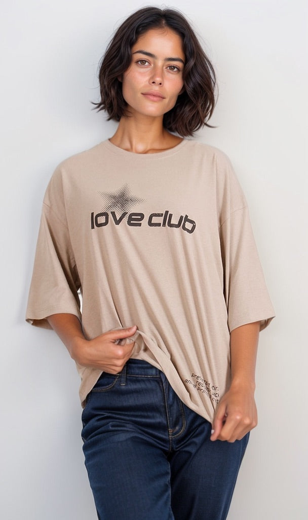 R204530 - Oversized Love Club Tee - Beige Chic
