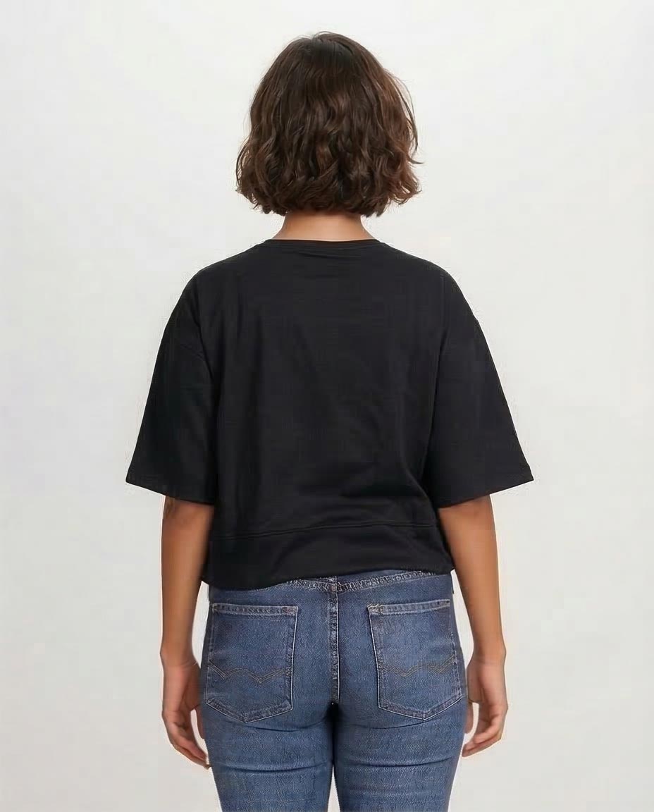 Ravin Women’s Boxy Cropped Tee with Seam Detail – Midnight Black - R204611