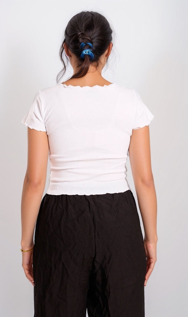 Women's Cream Short Sleeve Graphic Tee with Lettuce Edge