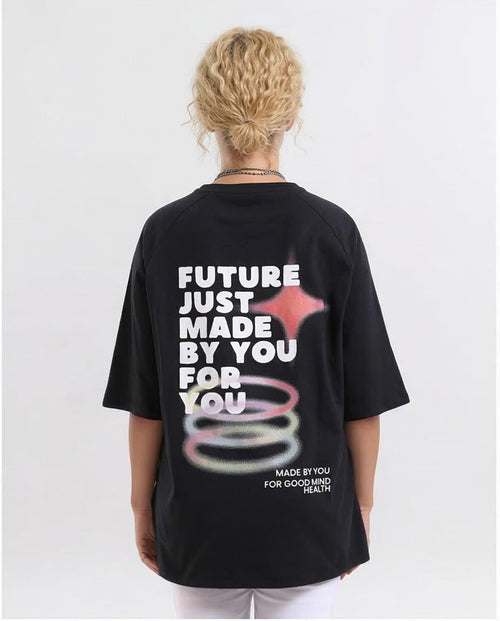 تيشيرت رافين أوفرسايزد راجلان "فيوتشر جاست ميد" بطبعة جرافيك - أسود - R205517