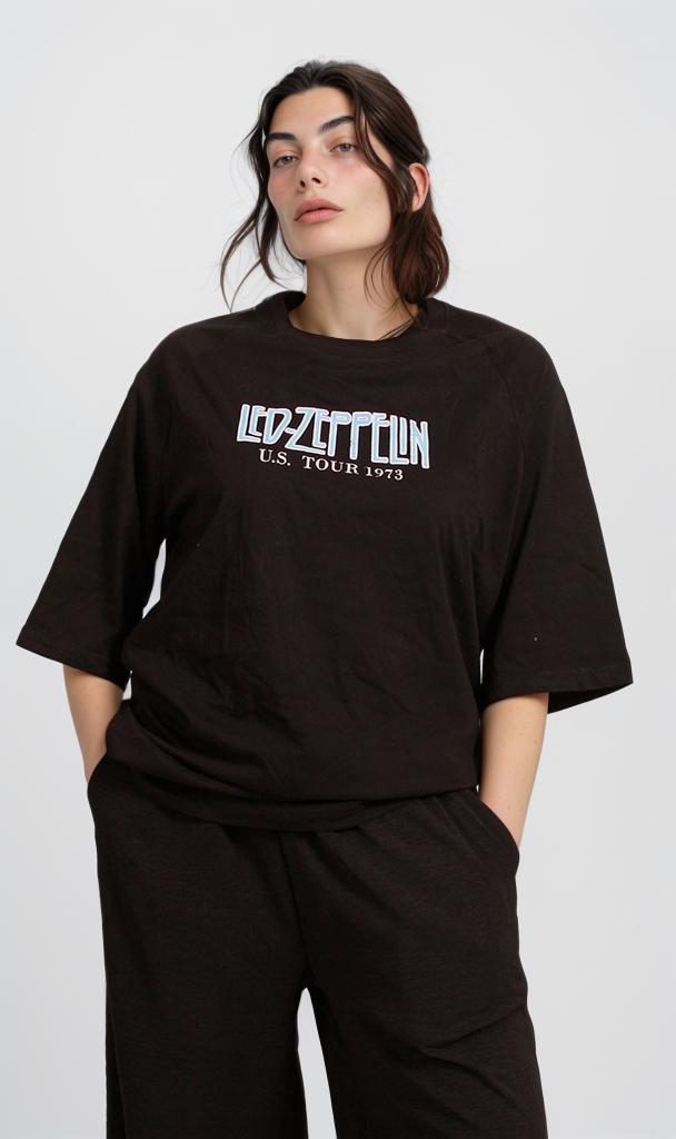 R205873 - Graphic Printed Oversized T-Shirt - Black (Vintage Band Tour Print)