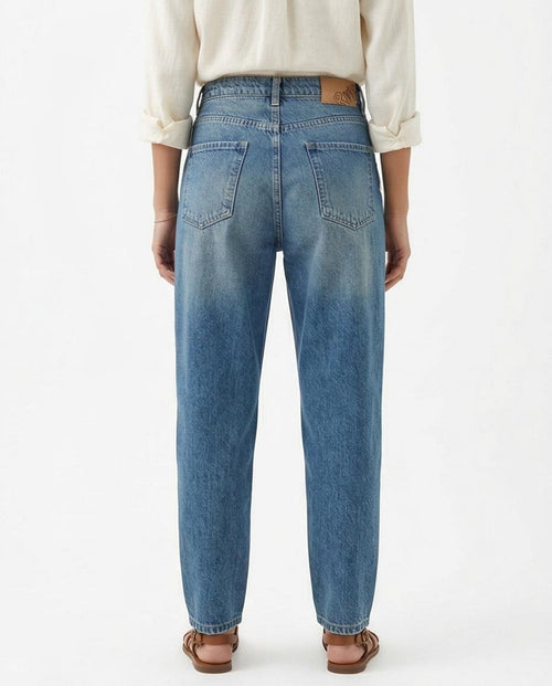 Ravin Vintage-Wash Tapered High-Waist Jeans in Mid-Blue - R205931