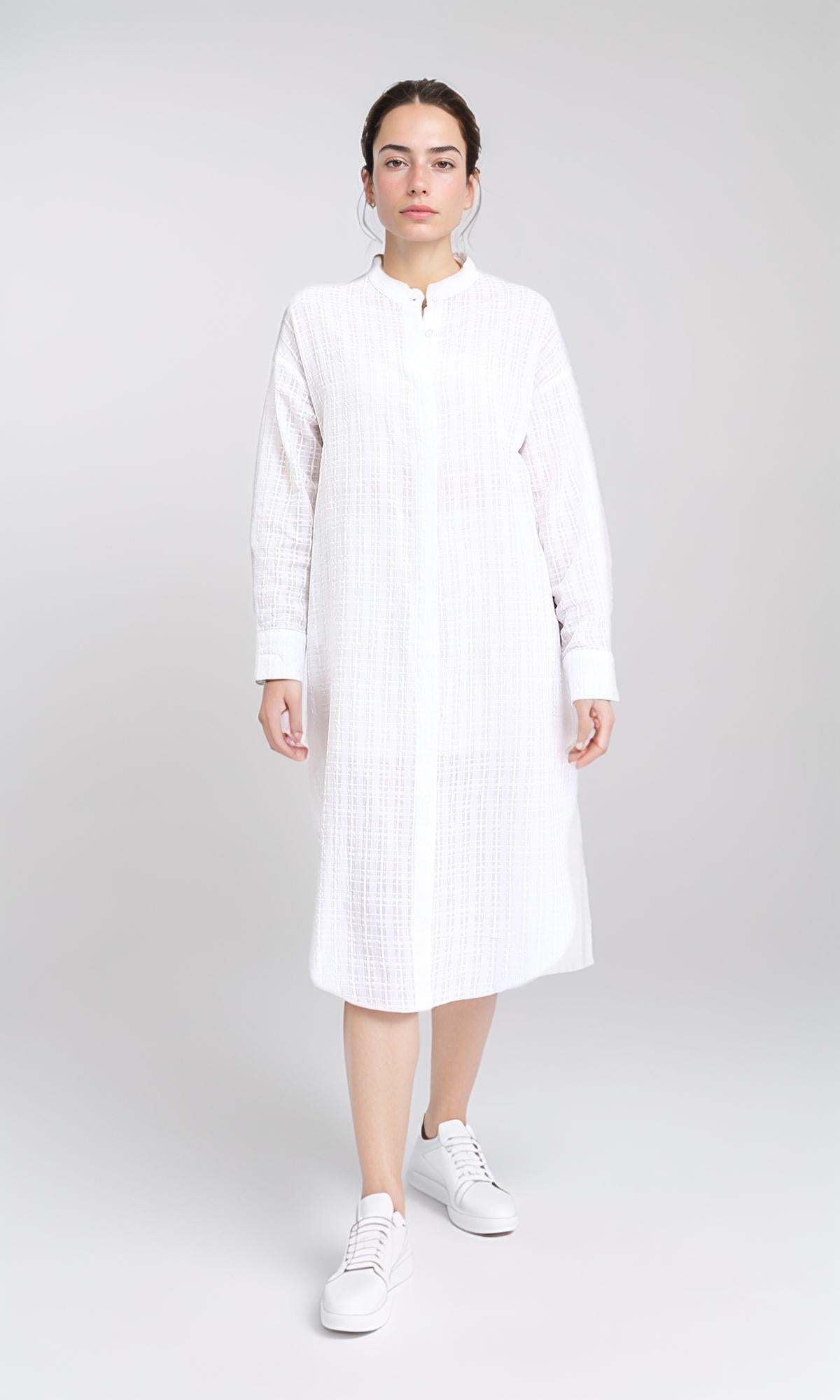 Long Sleeves Buttons Down Long Shirt - White