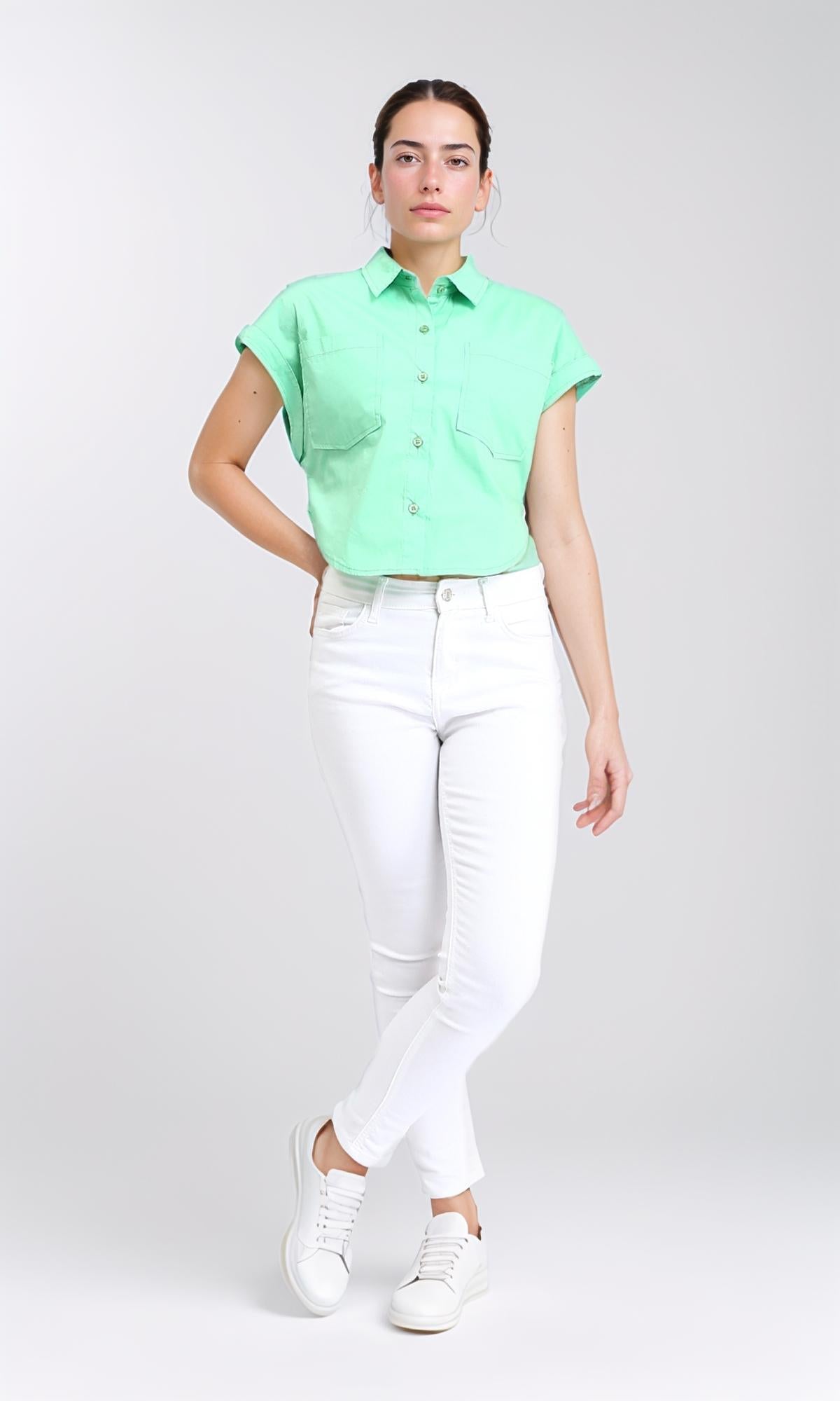 R206096 - Solid Short Shirt with Front Pockets - Light Green