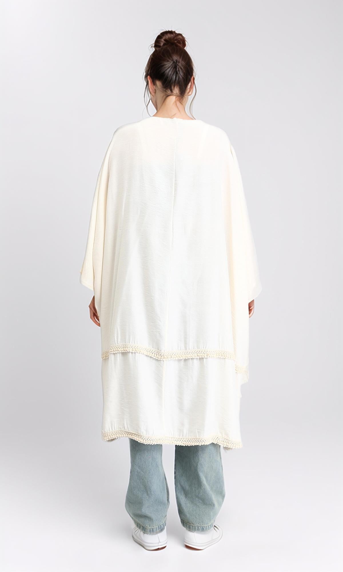 R206345-S24W311-O.WHITE (السيارة)