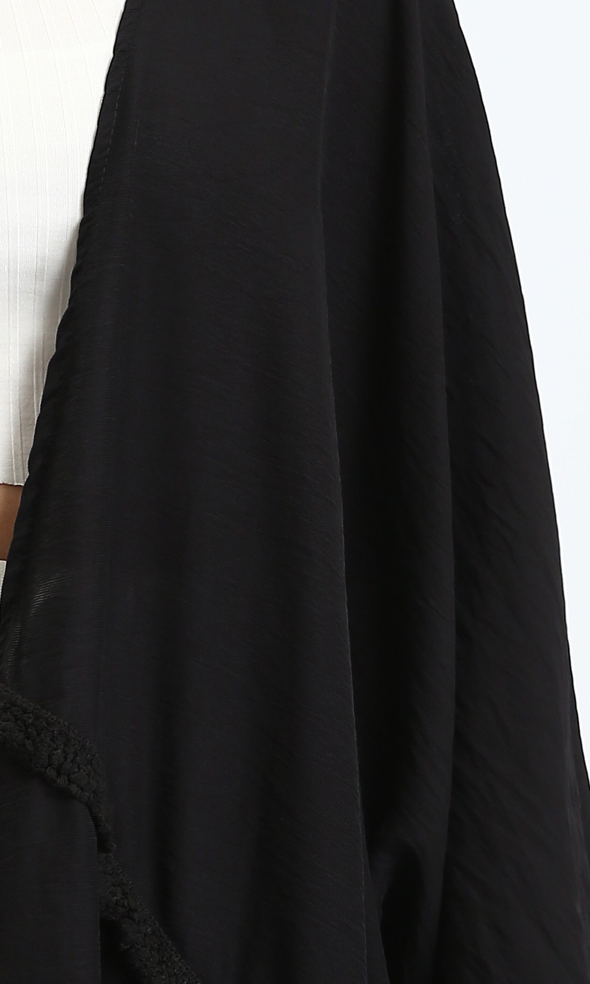 R206347-S24W311-أسود (سيارة)