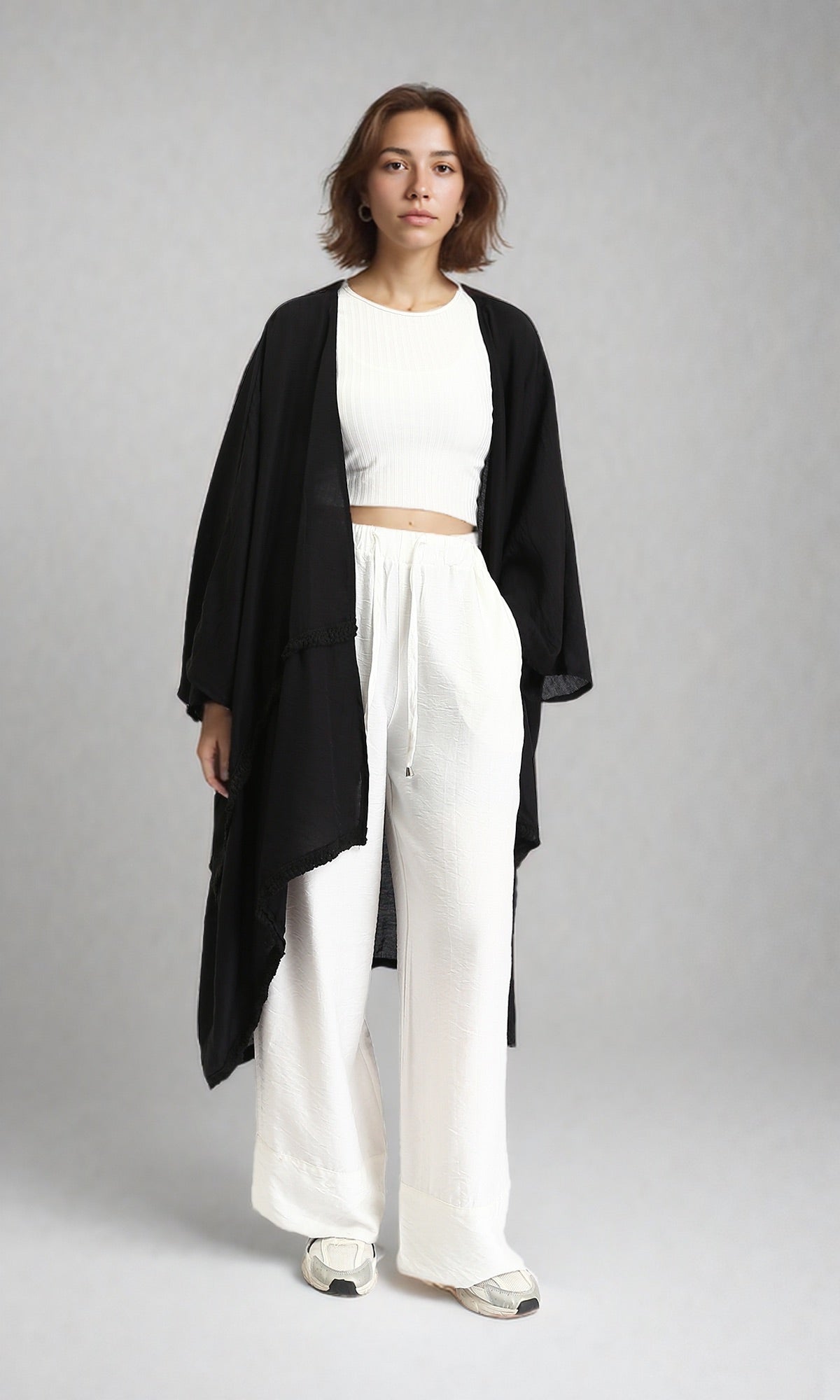 R206347-S24W311-أسود (سيارة)