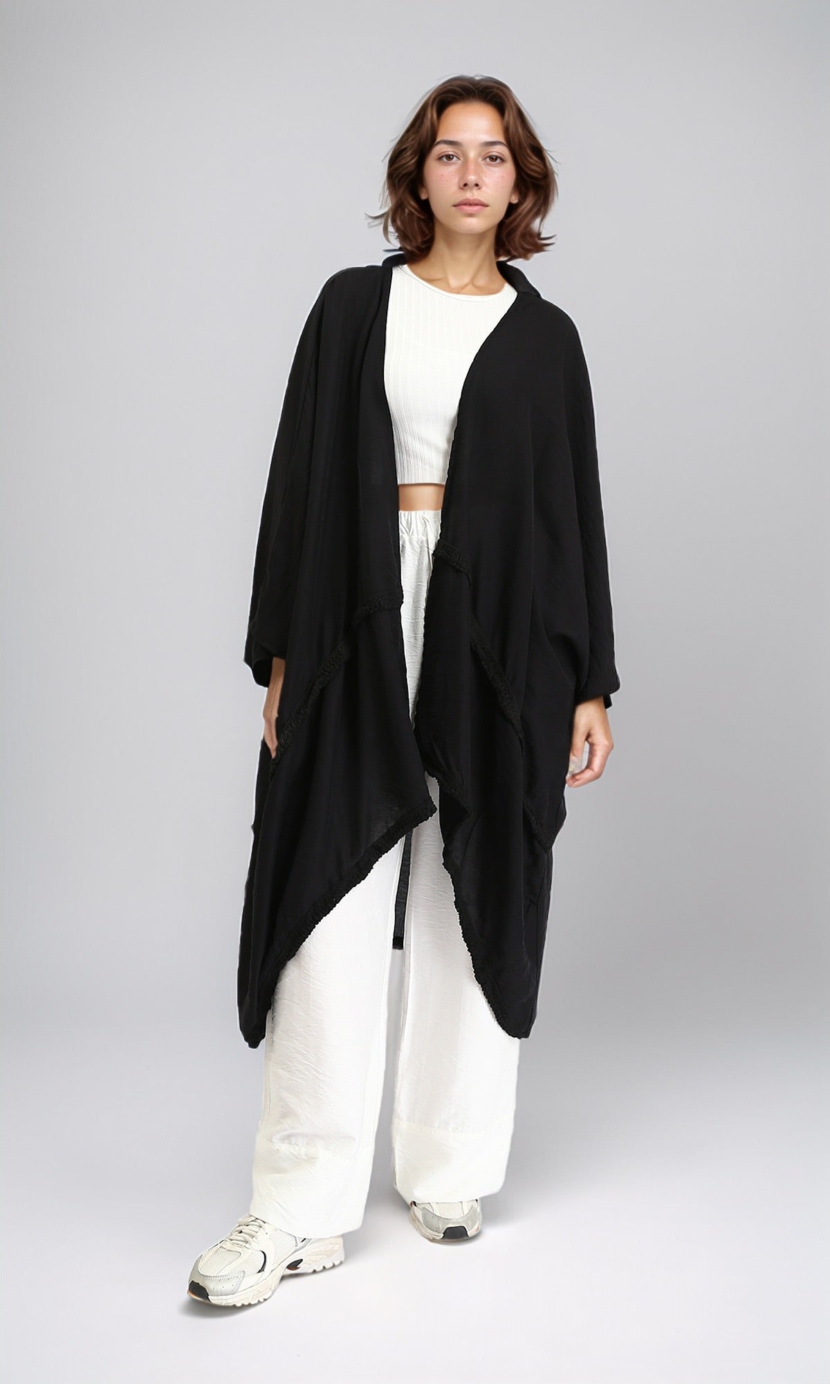 R206347-S24W311-أسود (سيارة)