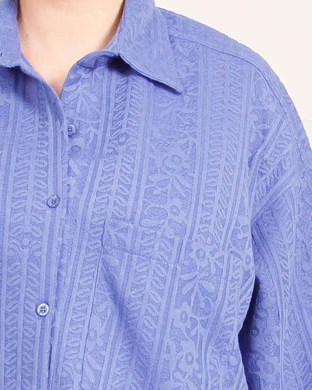 Ravin Textured Jacquard Cropped Shirt – Cornflower Blue - R206565