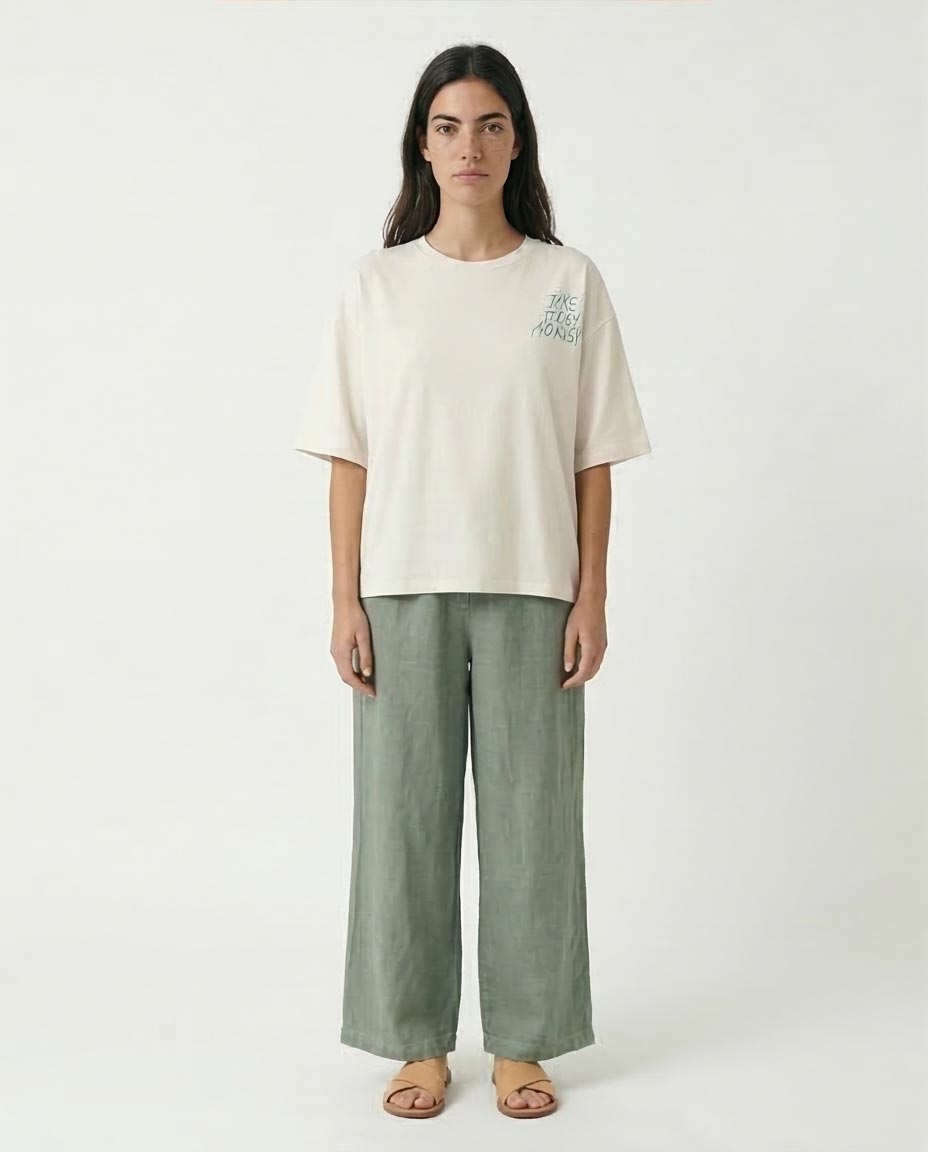 Ravin Oversized Graphic T-Shirt | "Take It Easy" Collection - White - R206579