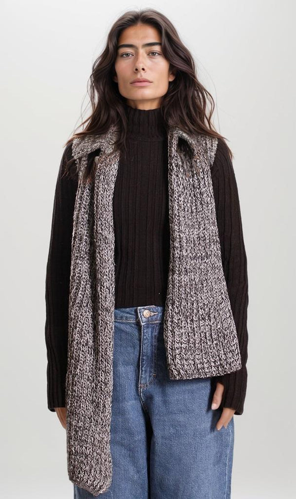 r206642-KNITTED SCARF - GREY