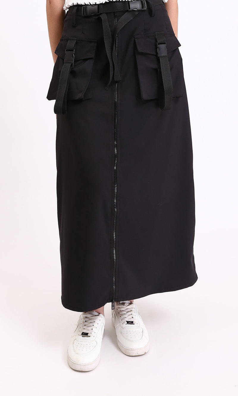 R207243 - Zipped Skirt with Front Pockets - Black
