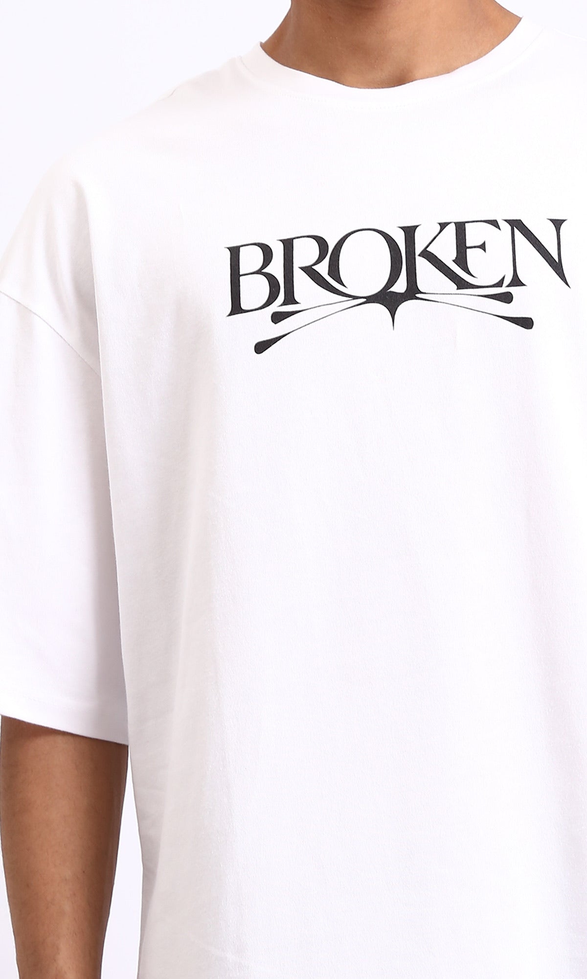 R207698 - Crew Neck Printed "Broken" Tee - White