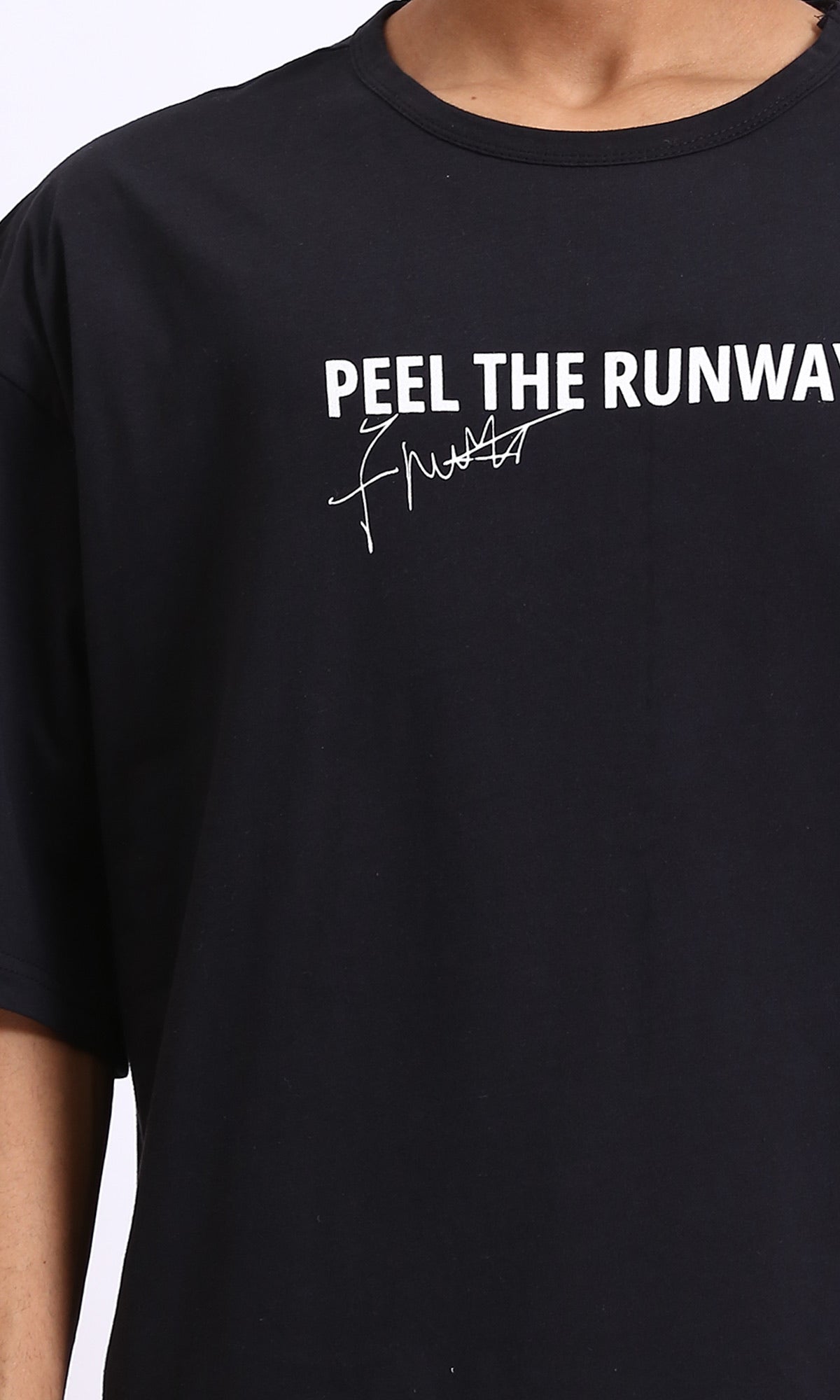 R207709 - تيشيرت "Peel The Runway" بطبعة وقصة واسعة - أبيض