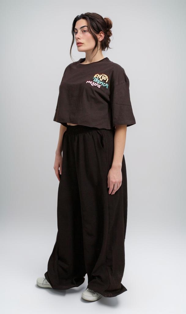 R207782 - Graphic Printed Cropped T-Shirt - Black