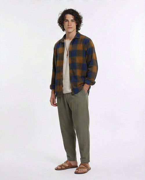 R208152 - Plaid Shirt with Classic Collar - Navy Blue & Camel