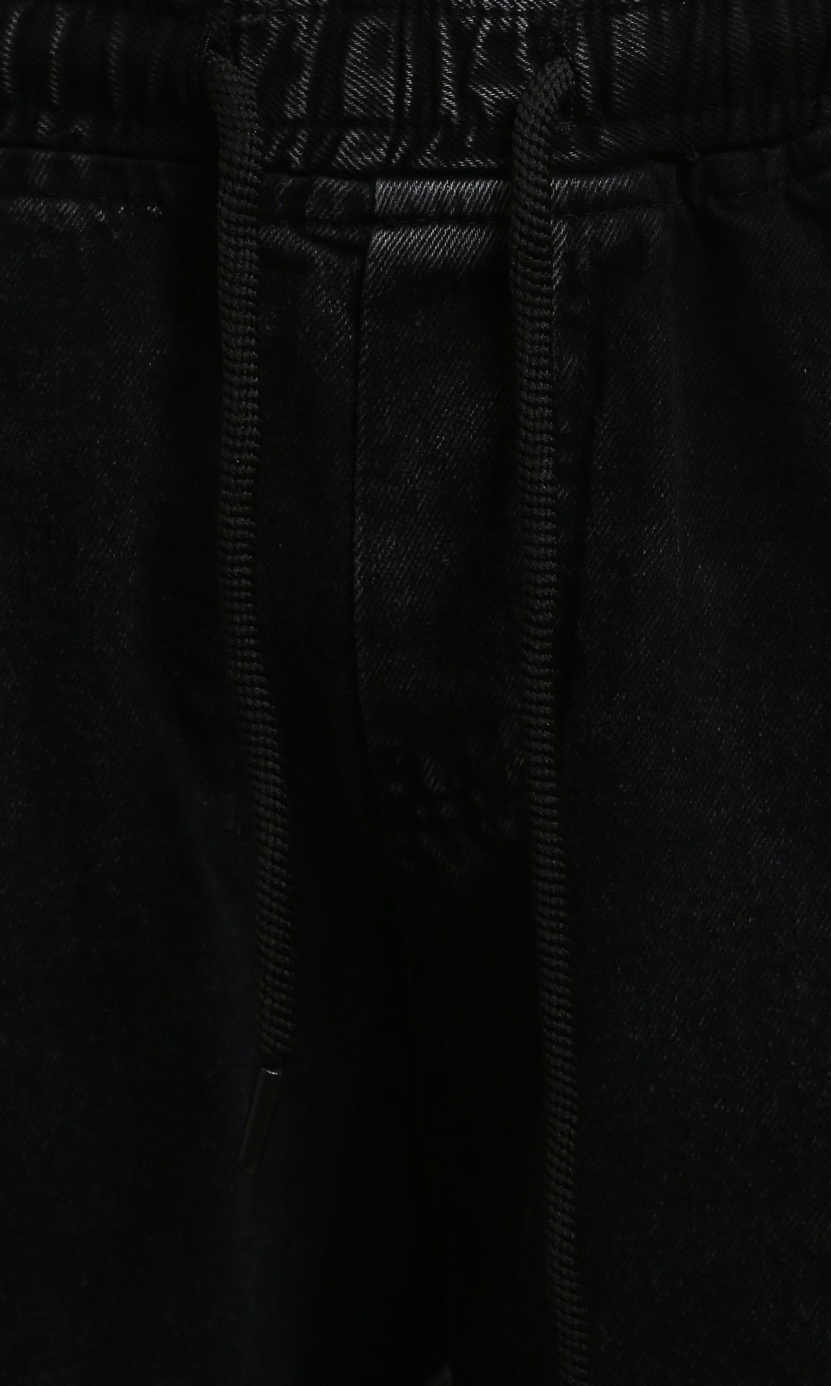 R208744 - بنطلون جينز سادة واسع بخصر مطاطي - أسود