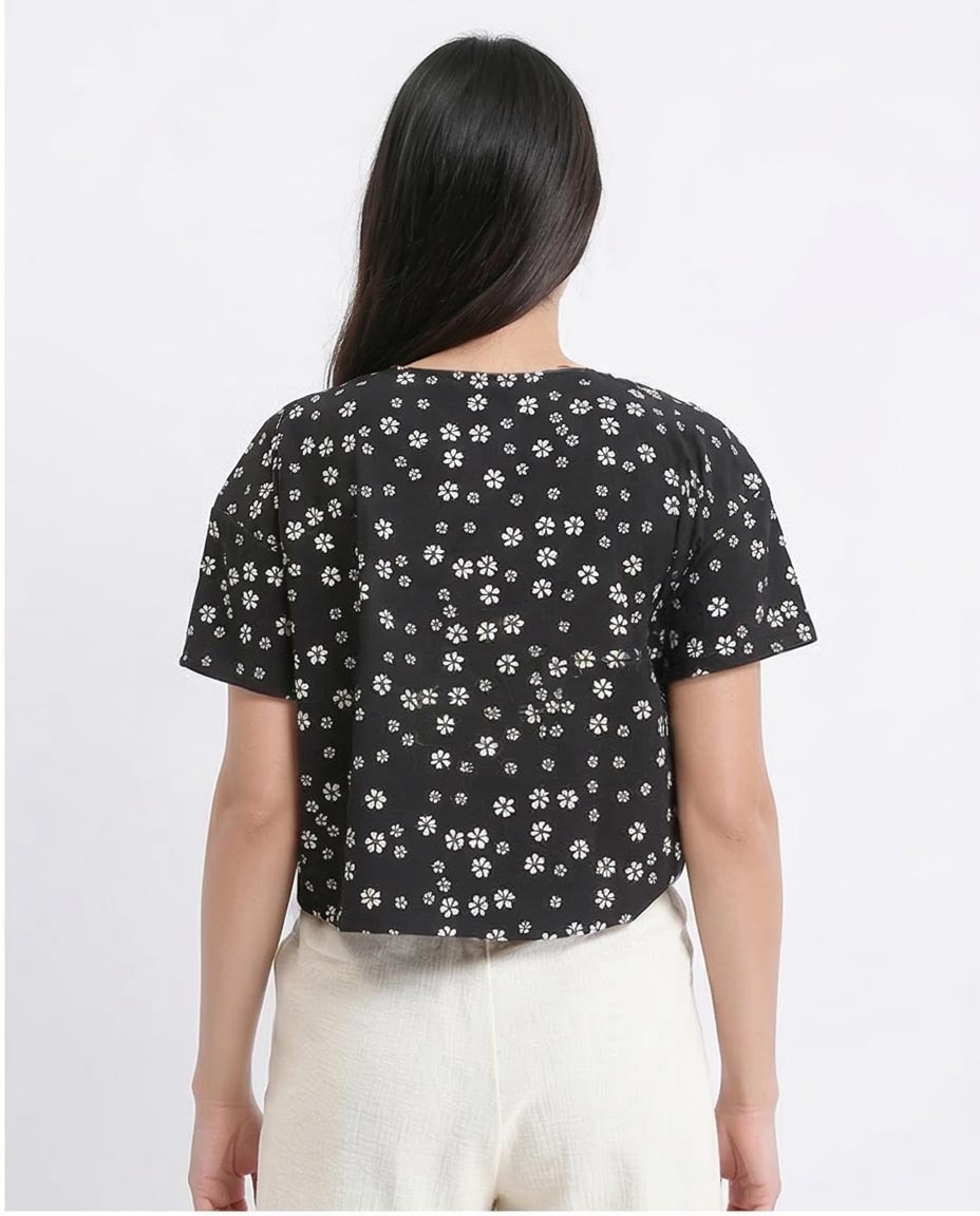 Ravin Women’s Floral Print Relaxed Crop Top - Black & White - R208775