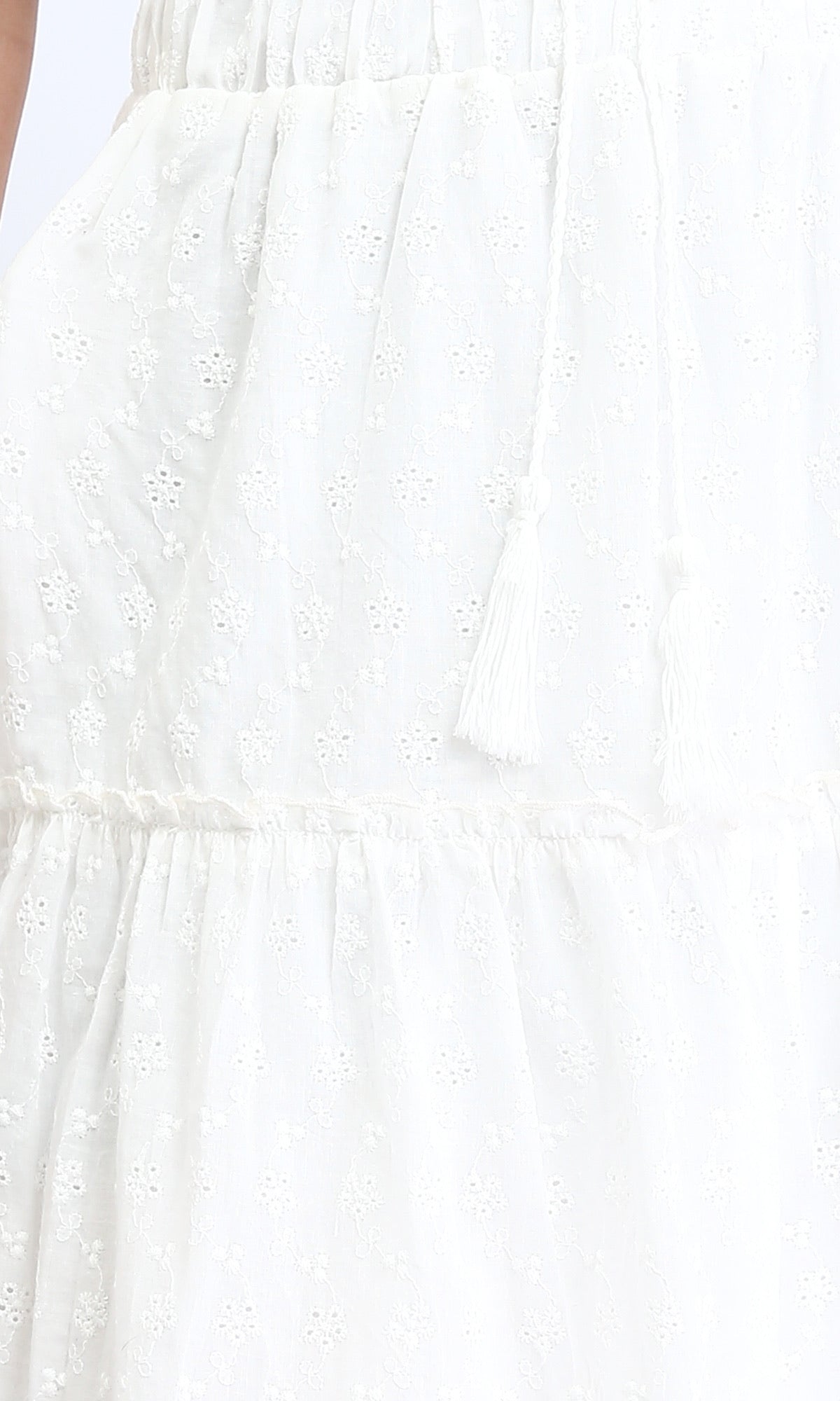 R209107 - Self Pattern Slip On Maxi Skirt - White