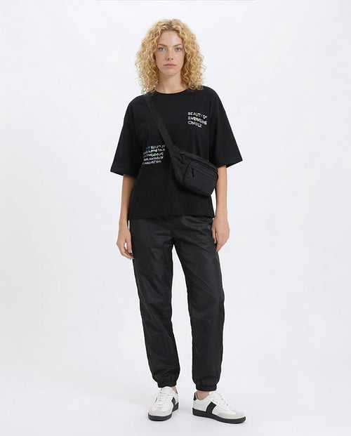 Ravin Butterfly Graphic Oversized Tee – "Beauty of Embracing Change" - Black - R209135