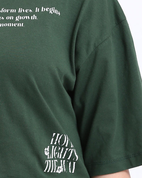 Ravin "Hope Lights The Way" Cropped Graphic Tee – Forest Green - R209145