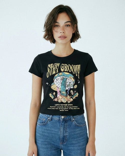 R209230 - "Stay Groovy" Printed Regular Tee - Black
