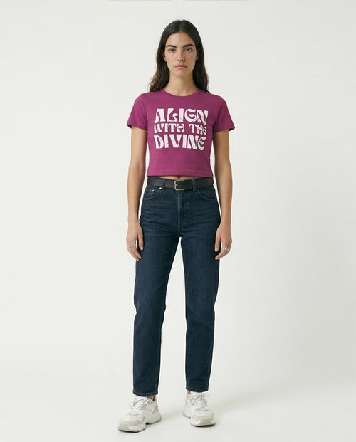 Ravin Women’s "Align With The Divine" Cropped Graphic T-Shirt – Berry - R209491