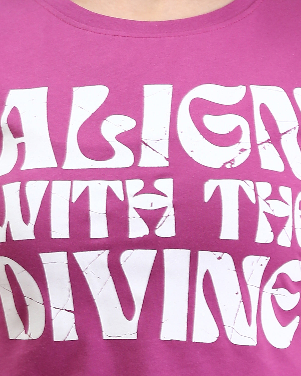 تيشيرت رافين نسائي قصير بطبعة "Align With The Divine" – توتي - R209491