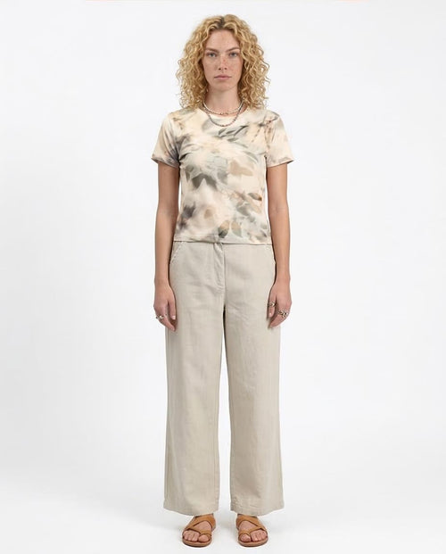 Ravin Women’s Abstract Botanical Print Crew Neck T-Shirt – Sand & Sage - R209829