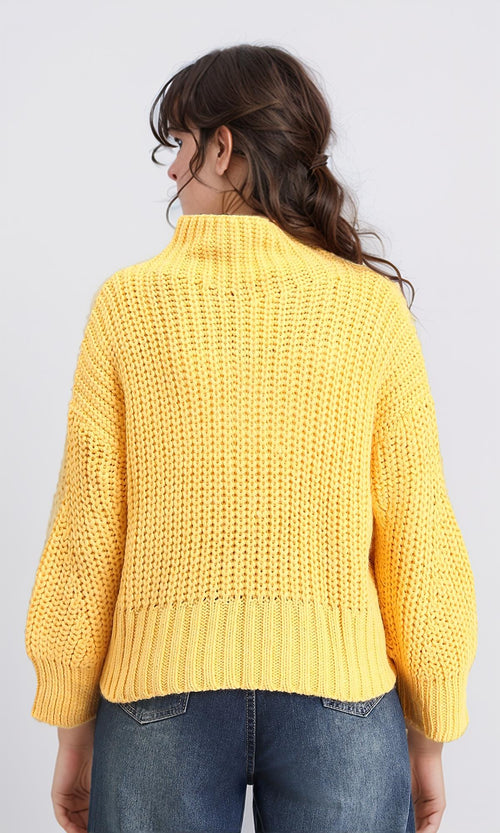 R209878 - High-Neck Chunky Knit Pullover - Yellow