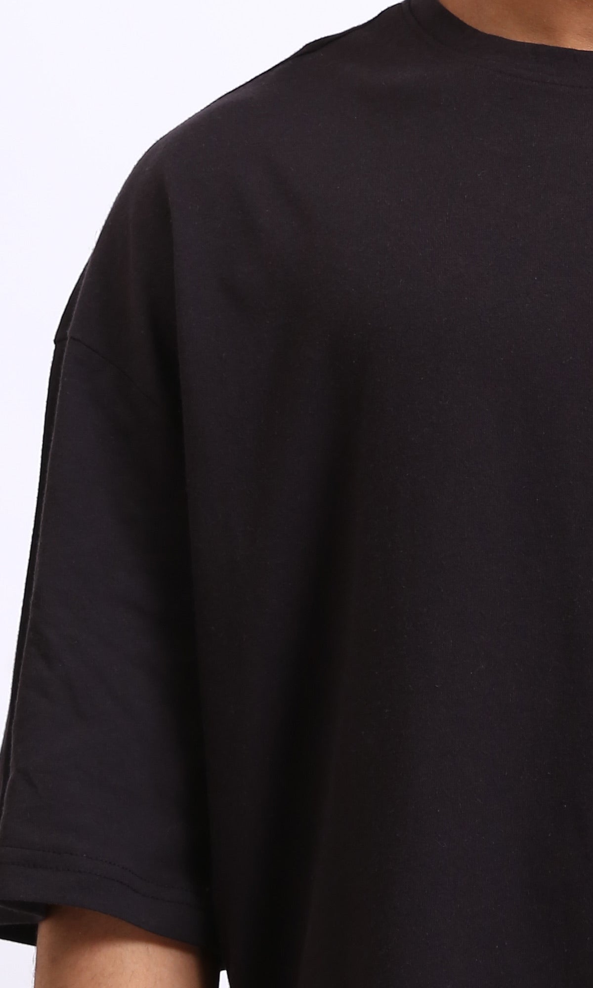R210300 - تي شيرت أساسي سهل الارتداء بنمط سادة - أسود