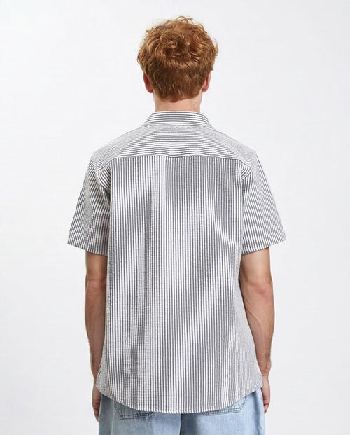 Ravin Men's Seersucker Striped Short Sleeve Shirt - White & Navy Blue - R210502
