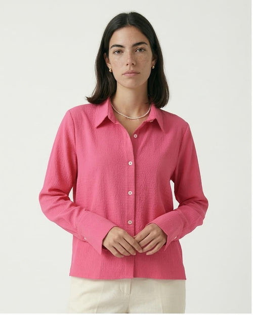 Ravin Women’s Fuchsia Crinkle-Textured Button-Down Shirt – Relaxed Fit - R210509