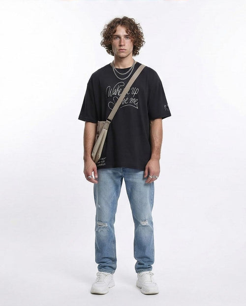 RAVIN "Wake Me Up" Oversized Graphic T-Shirt - Black - R210532