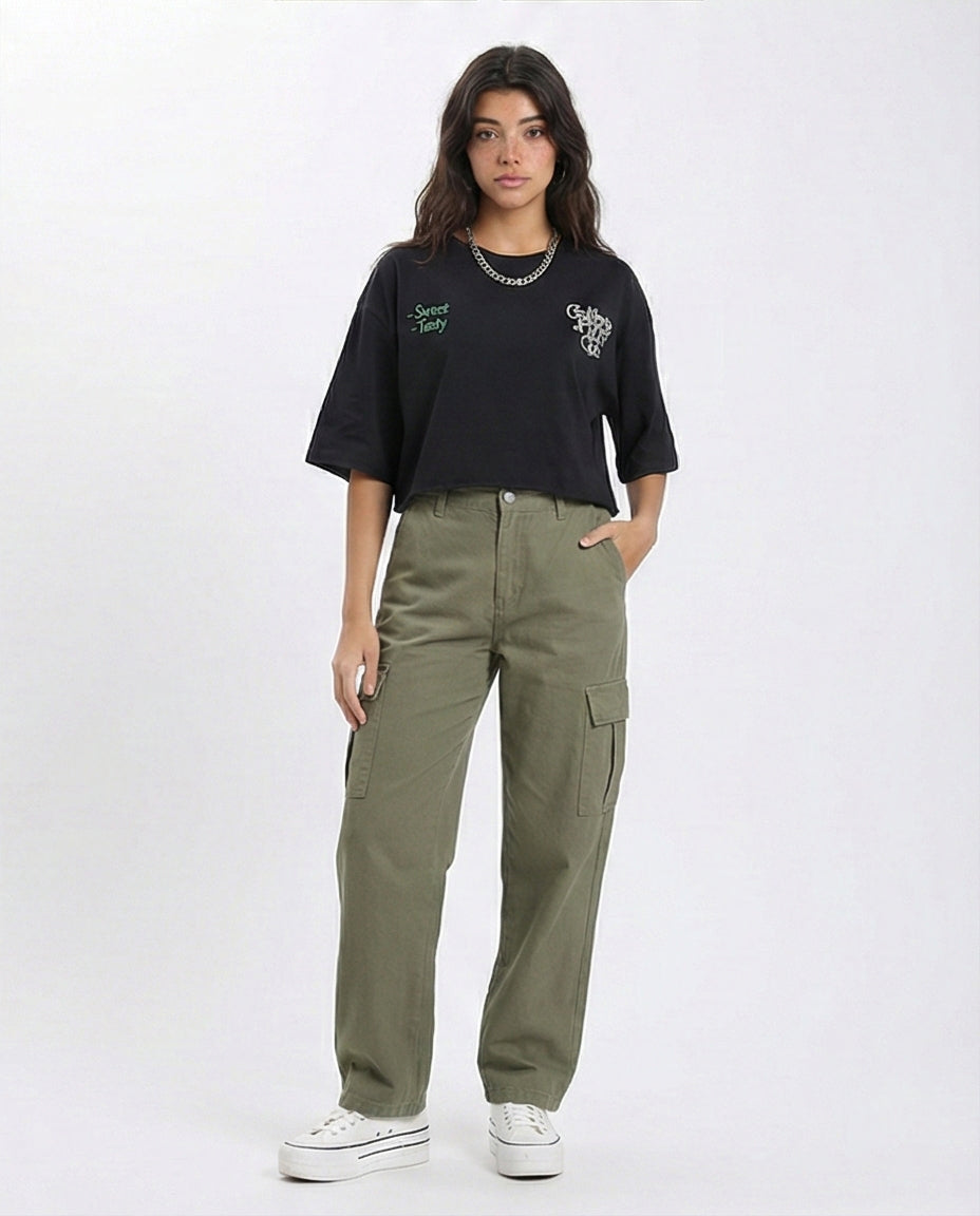 R210552 - Relaxed Slip On Printed Tee - Black