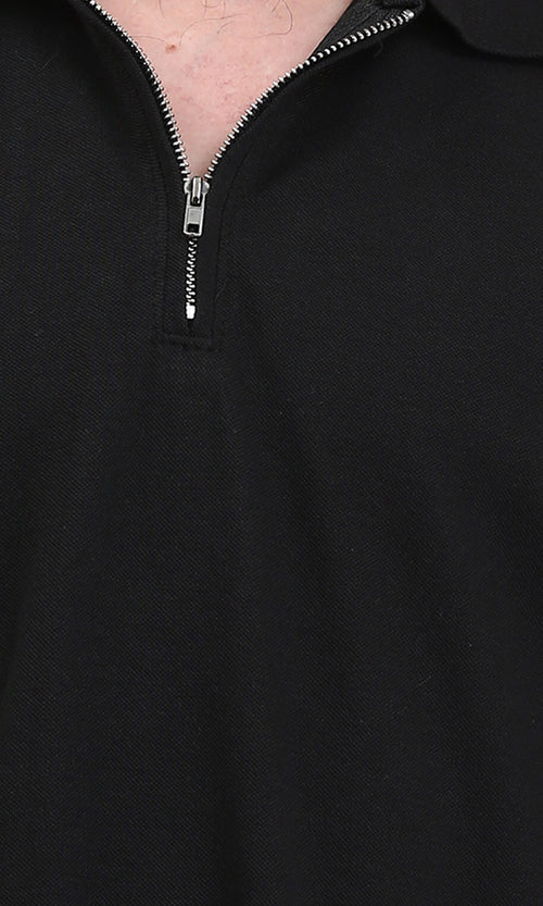 R210789 - Zipped Neck Solid Polo Shirt - Black