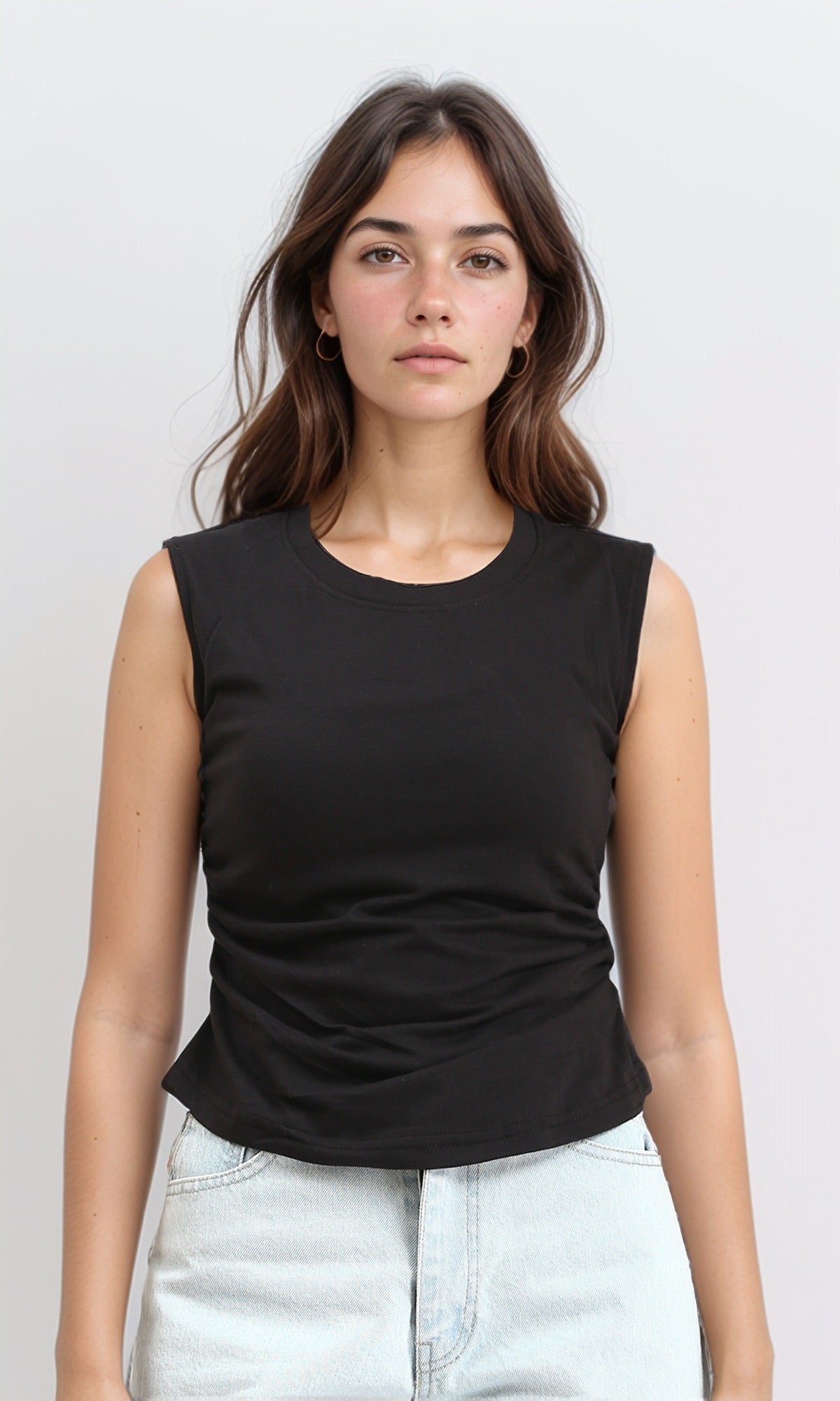 Round Neck Solid Sleeveless Top - Black