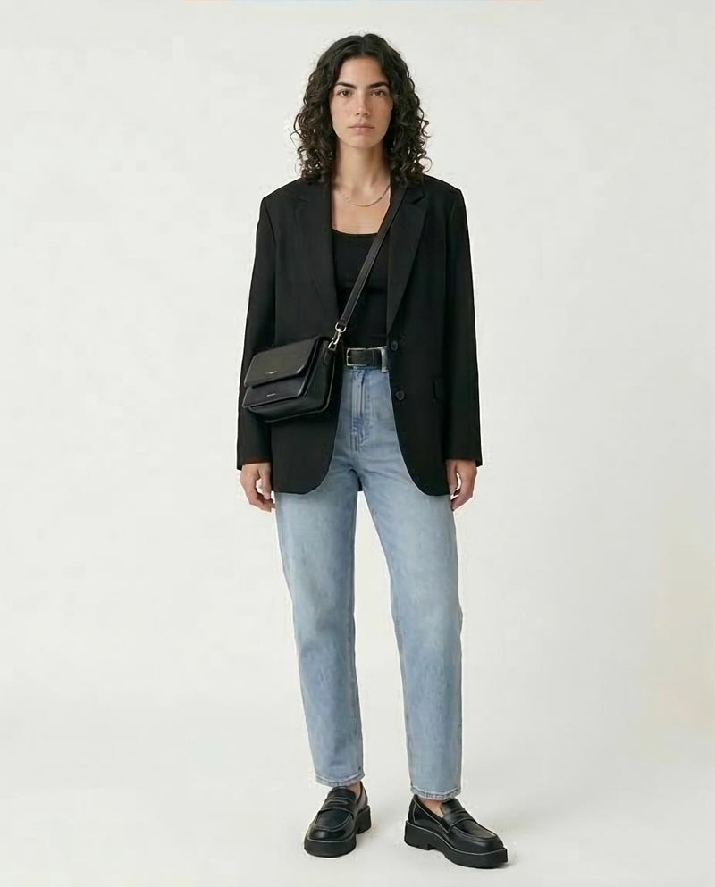 Ravin Ribbed Spaghetti Strap Camisole – The Essential Layering Tank in Black - R211294