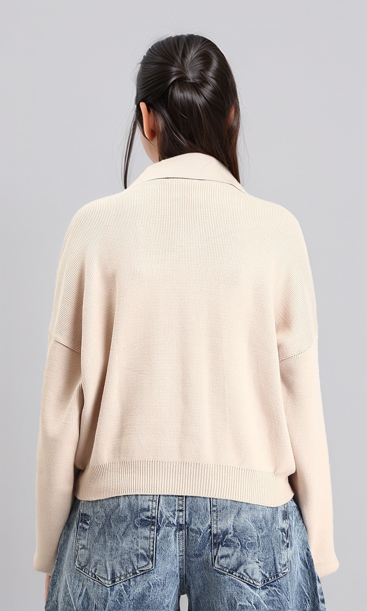R211368 - Open Neck Long Sleeves Pullover - Beige & White