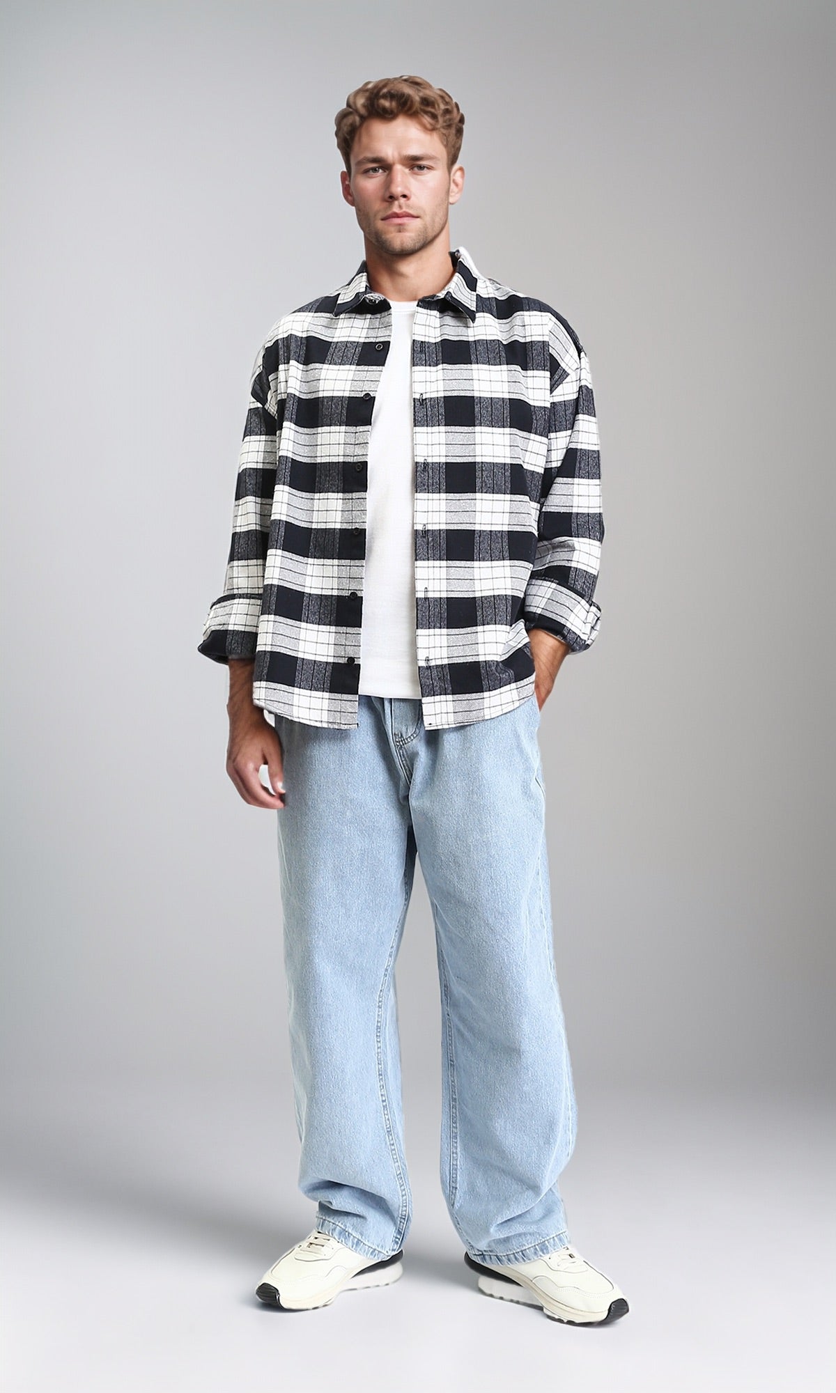 R212079-W25M038-Navy (MLS)