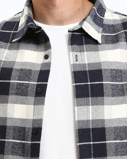 Ravin Oversized Plaid Heavyweight Flannel Shirt – Navy/CreamR212080 -