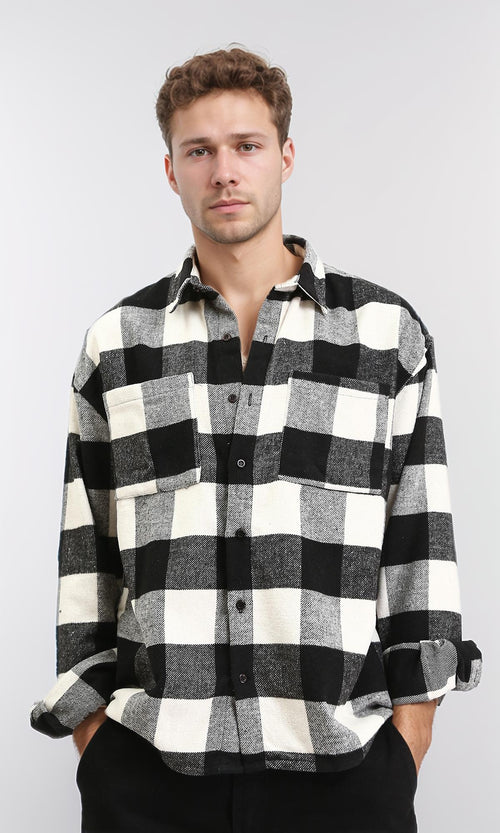 R212086 - Plaid Shirt with Front Pockets - Black & White