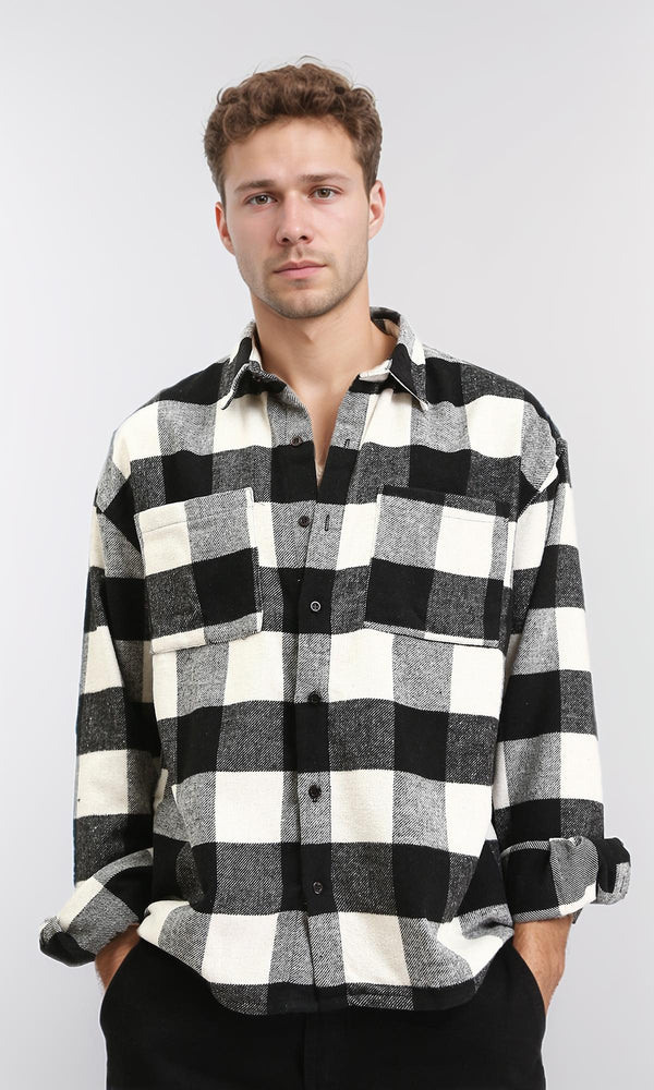 R212086 - Plaid Shirt with Front Pockets - Black & White